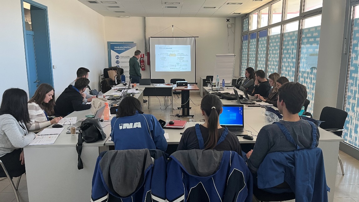 Practical training on process control for INA Rijeka oil refinery